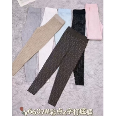 批发针织暗花<b class='q'>打底裤</b>女秋冬外穿内搭提花瘦腿<b class='q'>打底裤</b>。