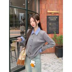 批发绵羊绒#格子拼接假两件针织毛衣女别致刺绣宽松学院风长袖开衫潮