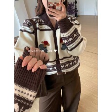 批发费尔岛秋冬季新款小狗刺绣提花针织开衫长袖保暖毛衣女学院风外套