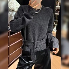 韩系圆领长袖针织衫女2025冬季新款慵懒感系带收腰中长款洋气上衣