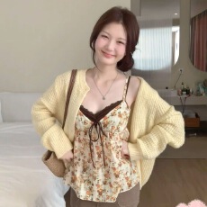 批发春夏新款假两件法式辣妹<b class='q'>碎花</b>吊带背心新款显瘦甜美宽松<b class='q'>上衣</b>吊带