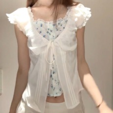 批发白色修身韩系设计感艺术生奶乖<b class='q'>上衣</b>女夏季撞色拼接假两件<b class='q'>碎花</b>短袖