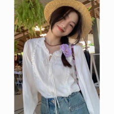 批发<b class='q'>设计</b>感法式系带2025年秋花边领白衬衫女小个子别致温柔风衬衣女