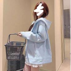 批发【云朵绒复合】薄款320g,厚款400g <b class='q'>甜美</b>蝴蝶结KT刺绣拉链外套女