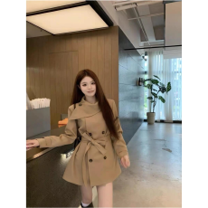 批发小个子巨好看短款收腰<b class='q'>风衣</b>外套女2025秋冬季新款设计感卡其色上衣