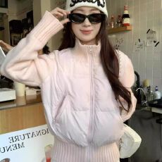 批发韩系甜美粉色针织拼接<b class='q'>立领</b>短款棉服冬季新款小个子设计感修身外套
