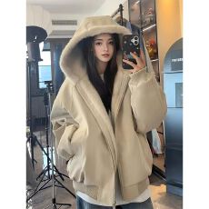 批发美式连帽座山雕<b class='q'>皮衣</b>棉服女冬季2025新款加厚保暖羊羔毛绒棉衣外套