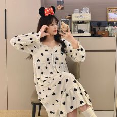 批发[黛琳芬]德绒带胸垫可拆中长款睡裙女士睡衣<b class='q'>秋</b>冬家居服pajamas348