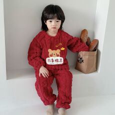 批发黛琳芬红色奥毛绒儿童睡衣套装秋<b class='q'>冬</b>加厚男女宝童装家居服外穿159