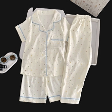 批发黛琳芬云朵棉三件套儿童<b class='q'>睡衣</b>卡通小中大童8码-L男<b class='q'>女童</b>家居<b class='q'>服</b>227