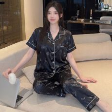 批发[黛琳芬]冰丝女士家居服韩系印花短袖仿<b class='q'>真丝</b><b class='q'>睡衣</b>女两件套批发457