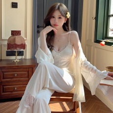 批发4色<b class='q'>金丝</b>绒三件套睡衣<b class='q'>女</b>秋冬带胸垫法式宫廷风长袖蕾丝家居服套装