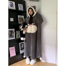 批发黛琳芬法兰绒女士连帽睡裙秋冬韩系时尚少女保暖家居服外穿