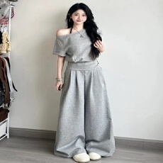 批发韩系高级感休闲<b class='q'>运动</b>套装女夏季收腰显瘦露肩短袖上衣阔腿裤两件套