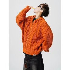 批发秋冬季新款红色连帽套头毛衣2025年时尚洋气针织衫宽松外穿上衣