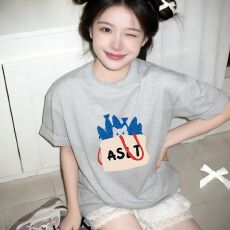 批发夏季新款圆领纯棉短袖T恤女装卡通猫咪小鱼印花百搭休闲宽松上衣