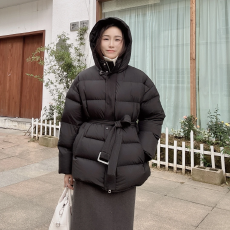 批发男女同款经典加厚'小鸭’保命服 三防腰带羽绒服