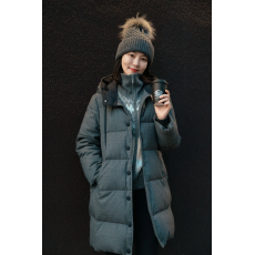 批发95绒冬季高级感气质女长款鹅绒服外套