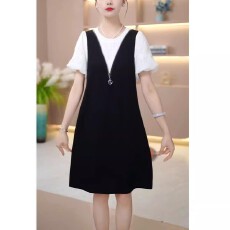 批发2026早春新款无袖V领连衣裙女时尚洋气百搭显瘦<b class='q'>蕾丝</b>设计感<b class='q'>背心裙</b>