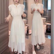 批发赫本风显瘦套装2026夏季新款时尚内搭吊带短袖飞飞袖连衣裙两件套