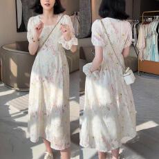 批发韩系2026夏季新款时尚洋气设计感方口领彩色印花收腰显瘦<b class='q'>连衣裙</b>潮