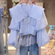 批发洋气设计感V领泡泡袖衬衫2026春夏季新款百搭宽松显瘦长袖上衣