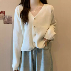 批发慵懒风毛衣开衫女2026春秋新款宽松长袖外搭上衣春装短款针织<b class='q'>外套</b>