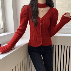 批发红色v领<b class='q'>毛衣</b>女秋冬季过年新年衣服圣诞穿搭兔年本命年内搭打底衫