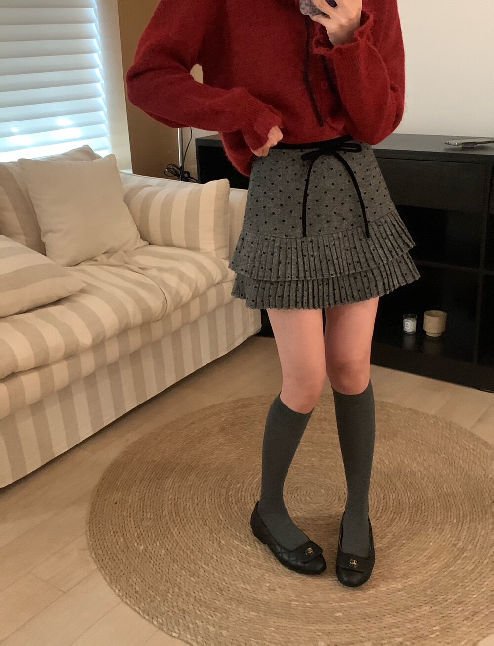 miu 부서 프랑스식 레트로 이중층 장기 플리츠 모직 케이크 미니 스커트 여성 가을 겨울 하이웨이스트 한 마디 작은 대중 반신 스커트