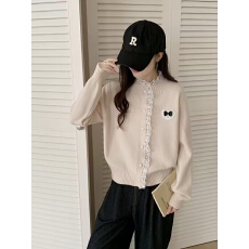 批发<b class='q'>蕾丝</b>花边拼接圆领针织毛衣开衫女2025秋冬新款温柔小香风外套上衣