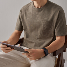 批发夏季款口袋绣花短袖上衣2026新款男士百搭纯棉短袖T恤衫