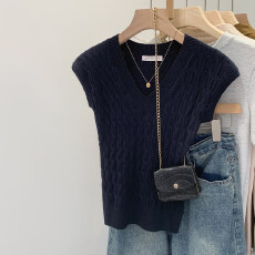 批发韩系慵懒风<b class='q'>气质</b>灰色V领针织衫女2026新款修身显瘦夏日漂亮小上衣