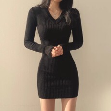 批发P-2026春新款chic复古气质V领修身打底针织<b class='q'>连衣裙</b>女内搭毛衣包臀