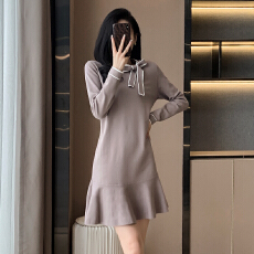 批发日系简约百搭<b class='q'>连衣裙</b>秋冬新款针织短裙蝴蝶结设计俏皮<b class='q'>可爱</b>显瘦女