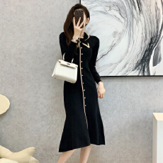 批发<b class='q'>赫本</b><b class='q'>风</b>围巾领收腰显瘦小黑裙女秋冬内搭过膝中长款鱼尾针织连衣裙