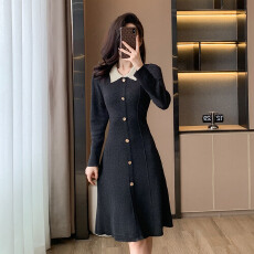 法式复古赫本风时尚拼色针织连衣裙秋季新款高级感修身显瘦小黑裙