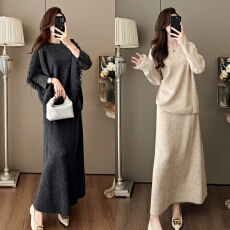 批发轻熟风秋冬新款女高级感穿搭针织<b class='q'>套装</b>流苏披肩+毛衣+半身裙三件套