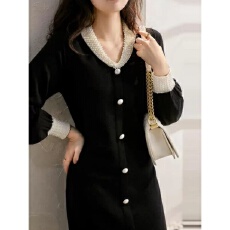 批发小香风轻奢高端女神范珍珠扣<b class='q'>连衣裙</b>秋新款V领收腰显瘦<b class='q'>黑色</b>针织裙