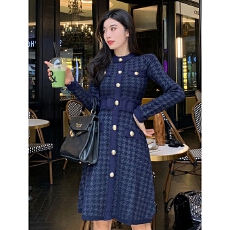 批发法式复古优雅<b class='q'>时尚</b>减龄高级千鸟格针织<b class='q'>连衣裙</b>复古收腰蓝色百搭裙子