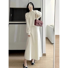 批发法式茶系高级感慵懒风气质针织套装秋季<b class='q'>新款</b>洋气<b class='q'>毛衣</b>背心裙两件套