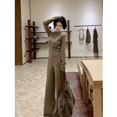 批发软糯舒适套<b class='q'>装</b>秋冬新款上衣长<b class='q'>裤</b>两件套收腰慵懒风日常<b class='q'>百搭</b>通勤套<b class='q'>装</b>