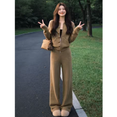 批发法式极简风套装纽扣装饰显瘦舒适风<b class='q'>针织衫</b>+长裤轻职风纯色<b class='q'>两件套</b>