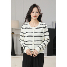 批发2026春装新品假开衫外套条纹针织衫外贸挑孔透气套头时尚<b class='q'>修身</b>女装