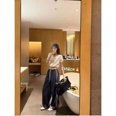 批发2026新款夏季运动风<b class='q'>套装</b>女时尚显瘦小众不撞款条纹两件套绝美穿搭
