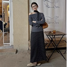 批发灰色斜肩波点套装连衣裙子女早<b class='q'>秋</b>季2025新款高级感韩系穿搭两件套