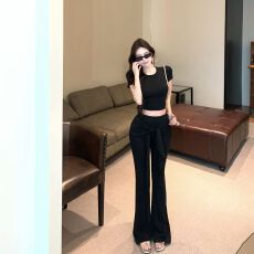 批发灰色<b class='q'>紧身</b>圆领短款短袖<b class='q'>T</b><b class='q'>恤</b>女夏季休闲套装假两件微喇叭长裤两件套