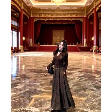 批发高级感赫本风法式纯欲复古显瘦长袖轻熟穿搭波点半裙子两件套<b class='q'>裙装</b>