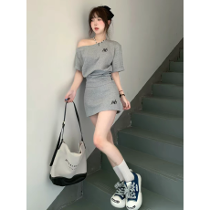 批发气质休闲运动<b class='q'>套装</b>女夏季学生<b class='q'>韩版</b>时尚宽松斜肩短袖短裙两件套显瘦