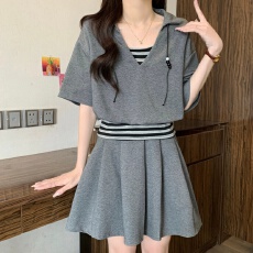 批发大码女装假两件<b class='q'>T</b><b class='q'>恤</b>+松紧腰气质显瘦休闲A字百褶裙套装裙2026夏款