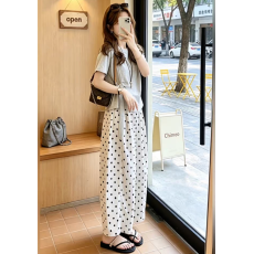批发巨好看ootd穿搭一整套2026新款灰色短袖t恤女夏季阔脚<b class='q'>裤</b><b class='q'>两件套装</b>